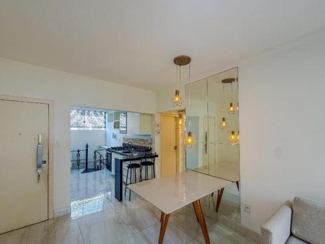Apartamento venda em SQS 104, Plano Piloto