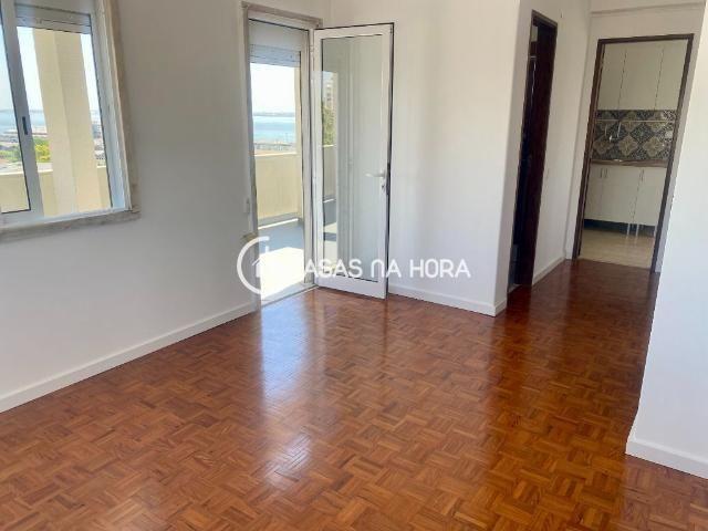 Apartamento alugar em Torcatas, Almada