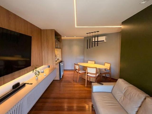 Apartamento venda em SQN 111, Plano Piloto