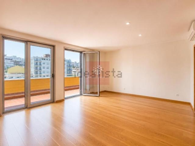 Apartamento venda em Avenidas Novas, Lisboa