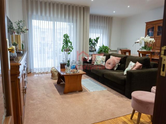 Apartamento venda em Santo Tirso, Porto
