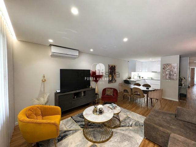 Apartamento venda em Vila Nova De Gaia, Porto
