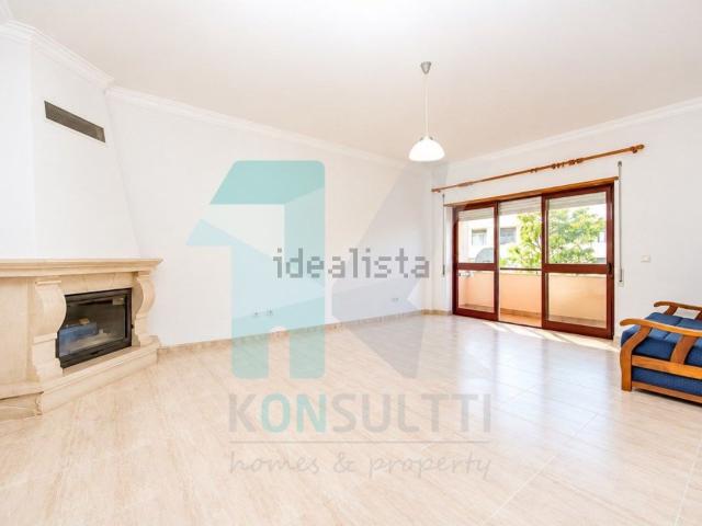 Apartamento alugar em Brejoeira, Setúbal