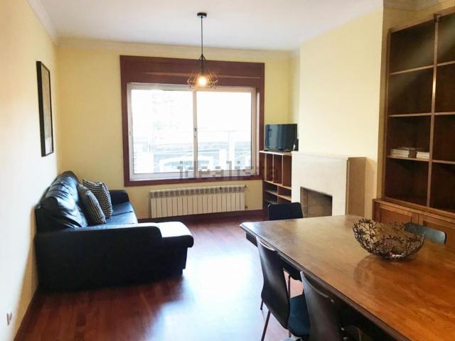 Apartamento alugar em Porto, Lordelo Do Ouro