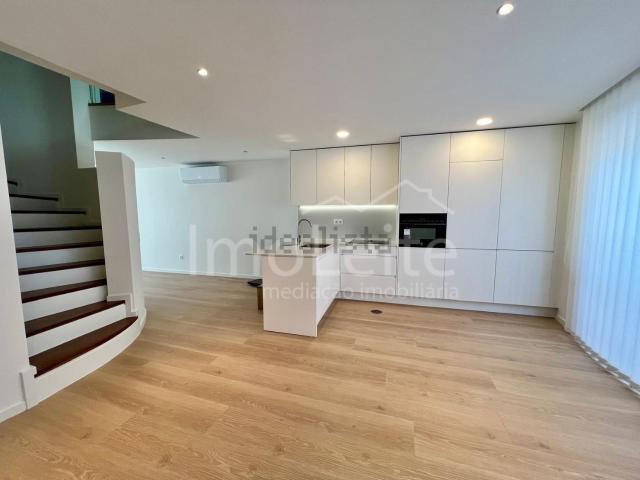 Duplex alugar em A Ver-o-mar, Porto