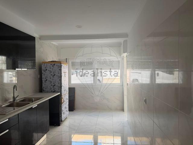 Apartamento venda em Baixa da Serra, Moita