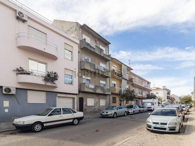 Apartamento venda em Baixa da Banheira e Vale da Amoreira, Moita