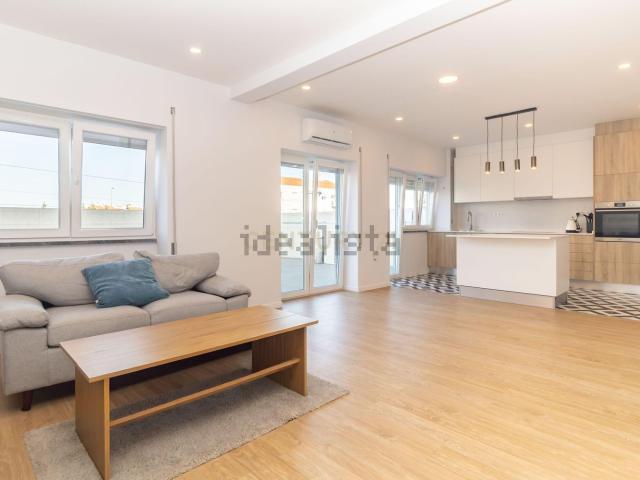 Apartamento venda em Baixa da Banheira e Vale da Amoreira, Moita