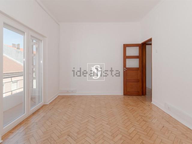Apartamento alugar em Bairro Ferroviário, Barreiro e Lavradio