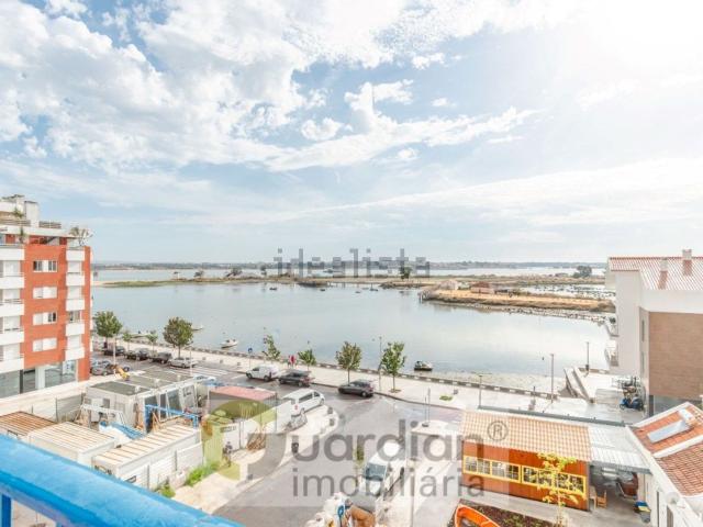 Duplex venda em Bairro Ferroviário, Barreiro