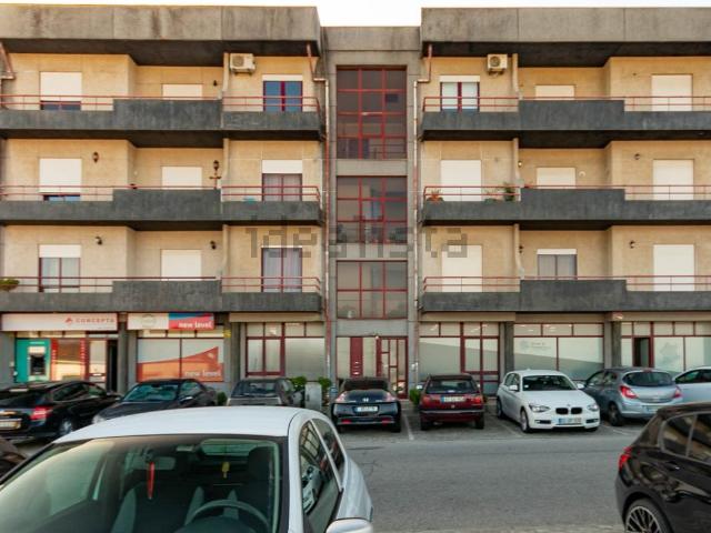 Apartamento venda em Felgueiras, Idães