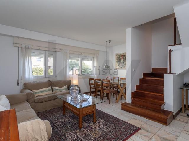 Duplex alugar em São Francisco Xavier, Lisboa