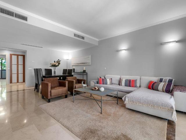 Apartamento en venta en Costa del Sol Occidental, Andalucía