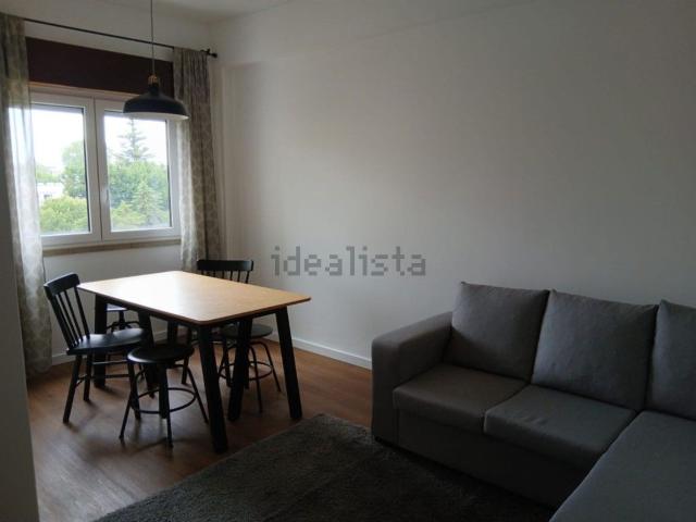 Apartamento alugar em Benfica, Bairro de Santa Cruz de Benfica