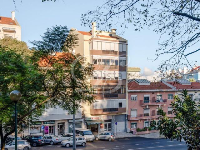 Apartamento alugar em Benfica