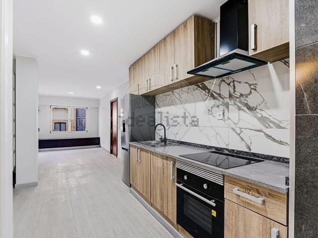 Apartamento venda em Eirinhas, Porto