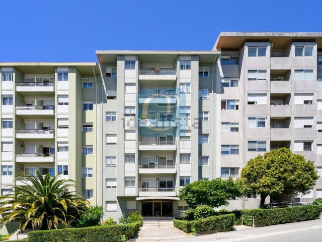 Apartamento venda em Porto