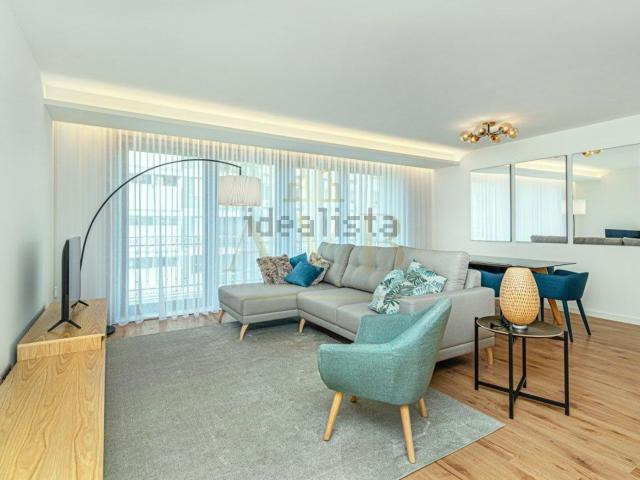 Apartamento venda em Eirinhas, Porto