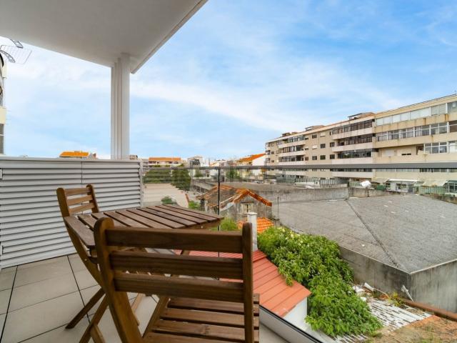 Apartamento alugar em Monte dos Congregados, Porto