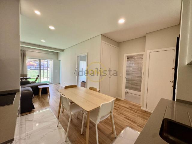 Apartamento alugar em Doze Casas, Bonfim