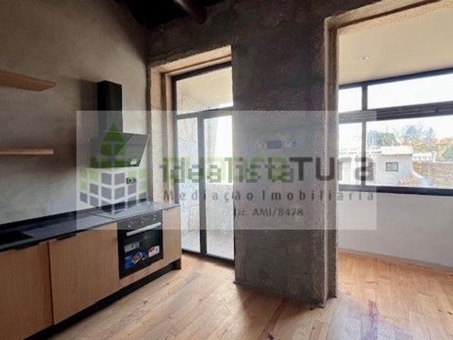 Apartamento venda em Vera Cruz, Porto