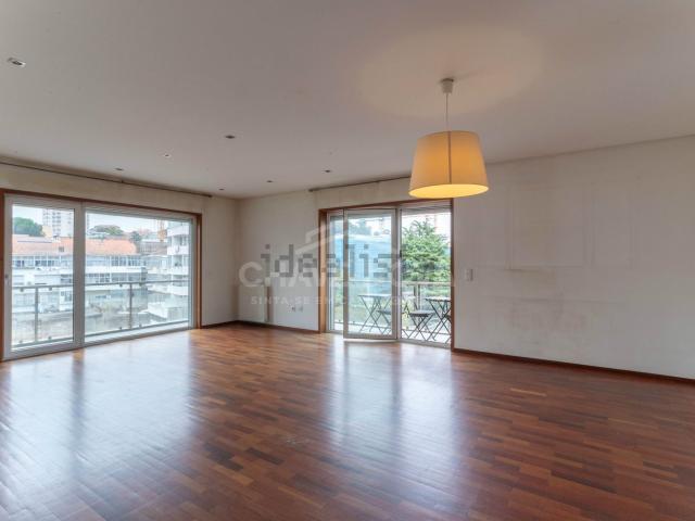 Apartamento venda em Porto