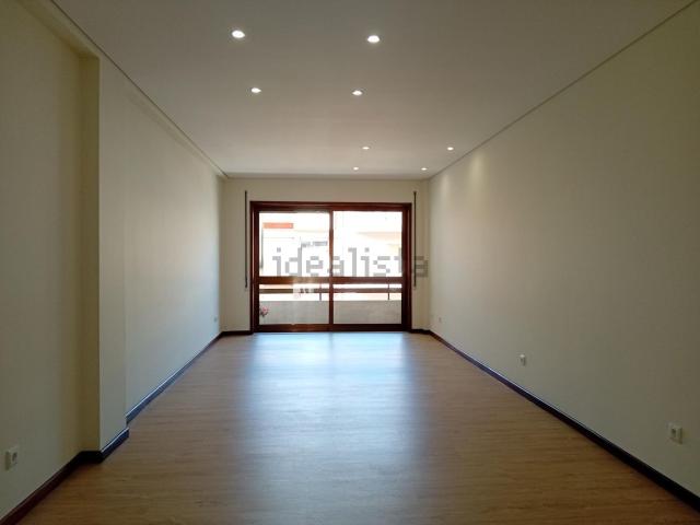 Apartamento alugar em Bonfim, Póvoa