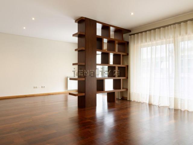 Apartamento venda em Porto