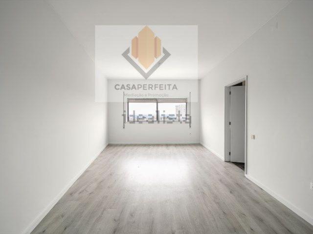 Apartamento venda em Porto