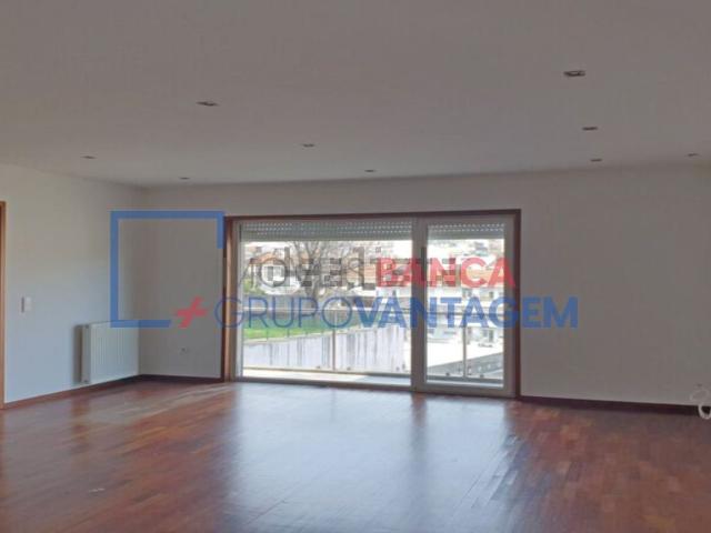 Apartamento venda em Montebelo, Porto