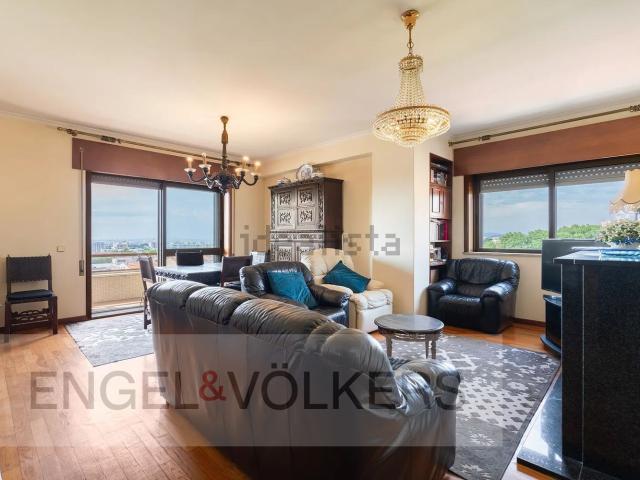 Apartamento venda em Porto