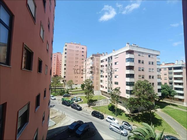 Apartamento venda em Agualva