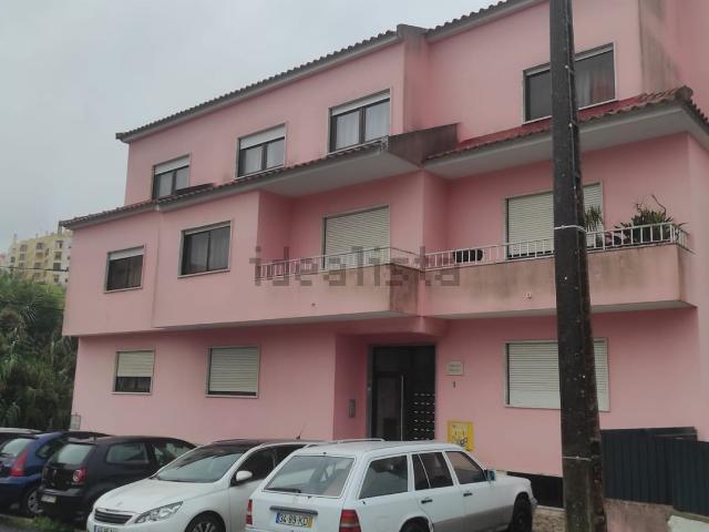 Apartamento venda em Agualva