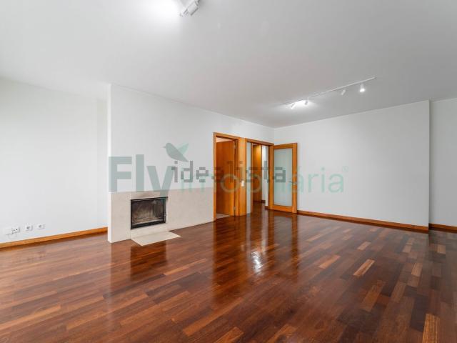 Apartamento alugar em Caldas de Vizela (São Miguel e São João), Vizela