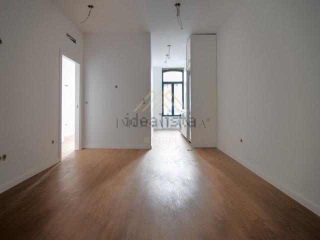 Apartamento venda em Falcão, Porto