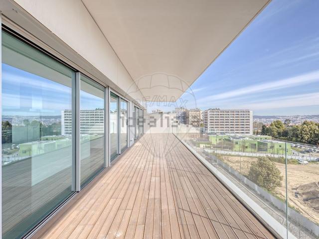 Apartamento venda em Porto