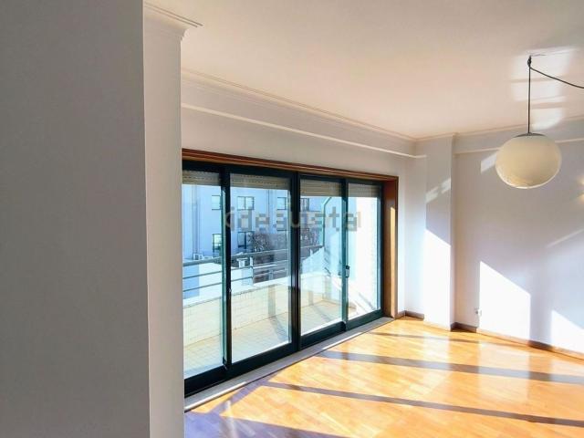 Apartamento venda em Porto