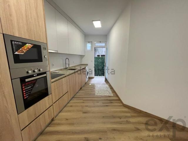 Apartamento alugar em Campanhã, Ilhéu
