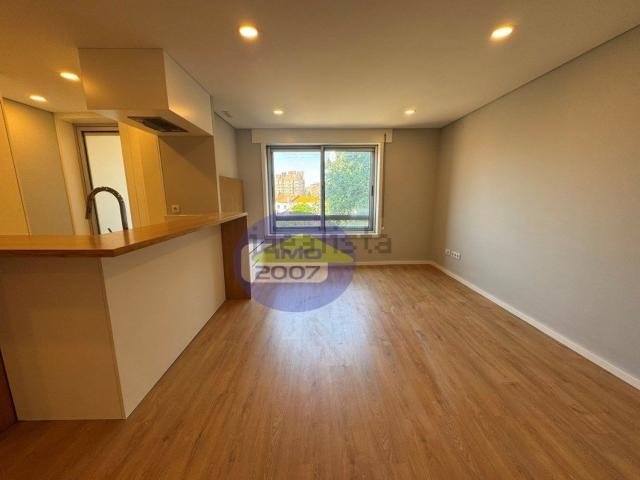 Apartamento venda em Porto