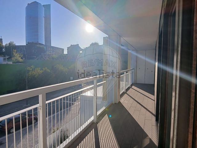 Apartamento alugar em Monte Aventino, Porto