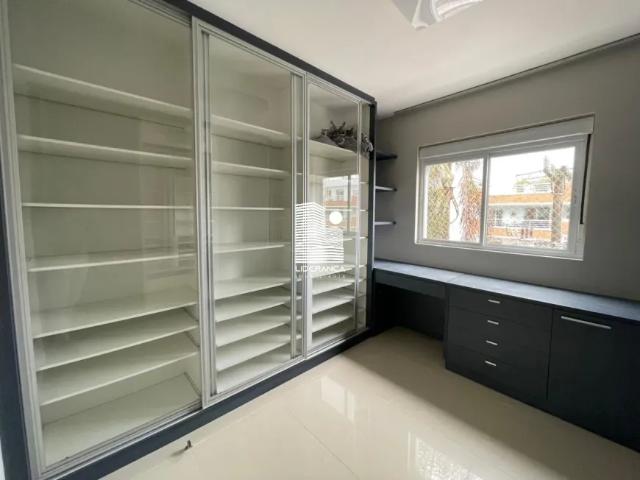Apartamento aluguel em Região Geográfica Imediata de Florianópolis, Desterro