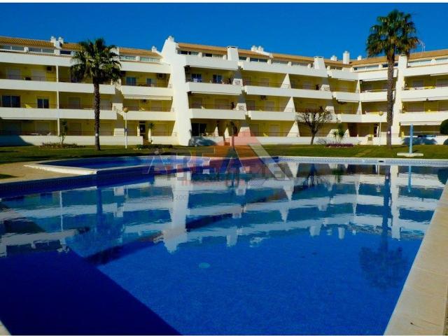 Apartamento alugar em Quarteira, Loulé
