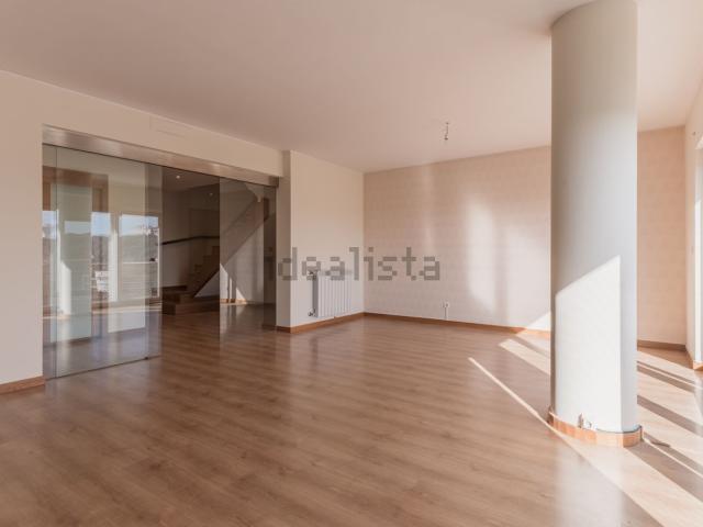 Duplex venda em Quinta da Regateira, Almada