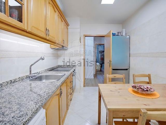 Apartamento venda em Alfazina, Almada