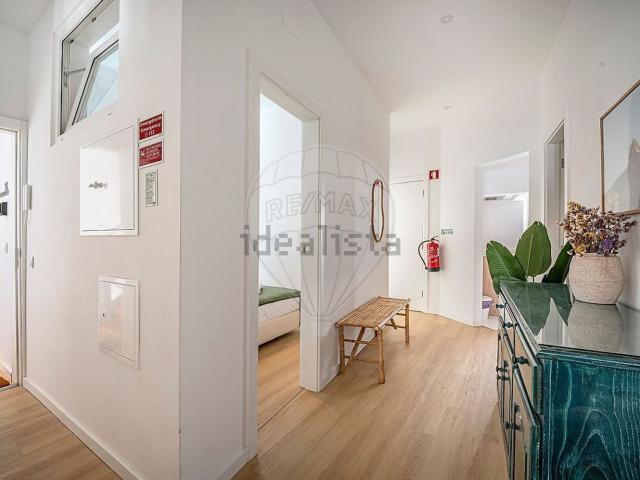 Apartamento venda em Funchalinho, Almada