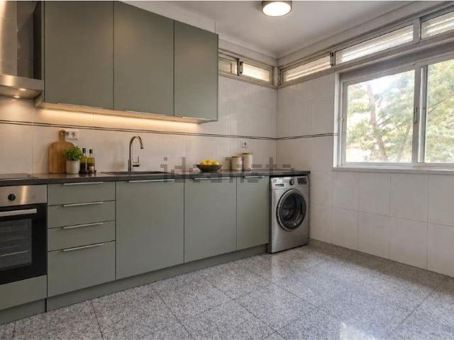Apartamento venda em Alcaniça, Almada