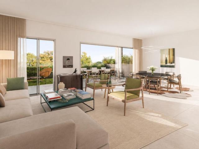 Apartamento venda em Capuchos, Almada