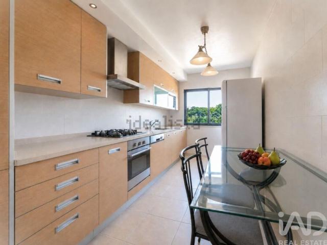 Apartamento venda em Almada, Setúbal