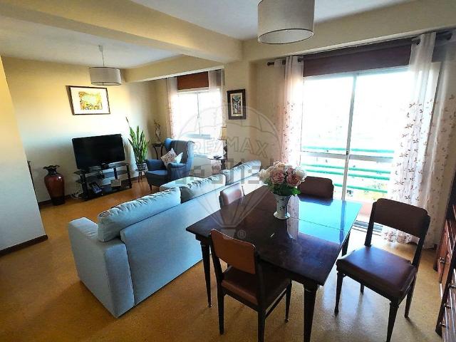 Apartamento venda em Torre, Almada
