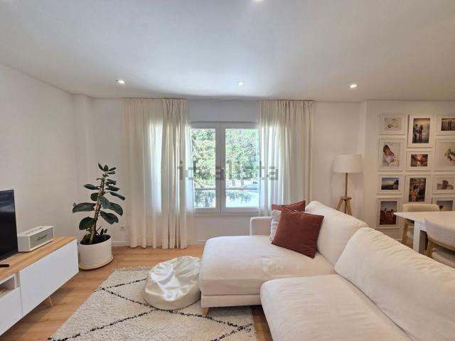 Apartamento venda em Almada, Setúbal